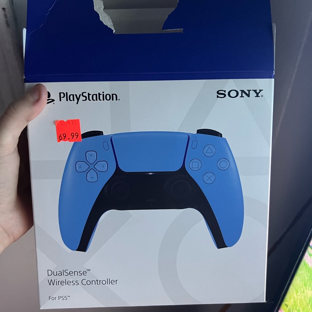 Blue ps5 controller